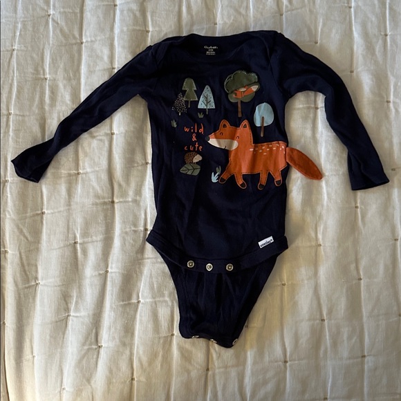8 piece 6-9mo. Cozy Baby Boy Clothes (029) - Picture 4 of 16